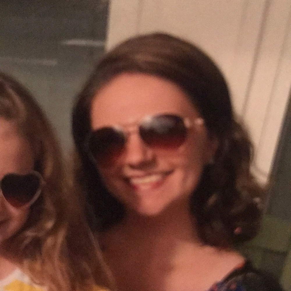 Meet your Posher, Melissa